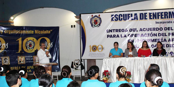 Escuela Enfermería Apatzingán 4R